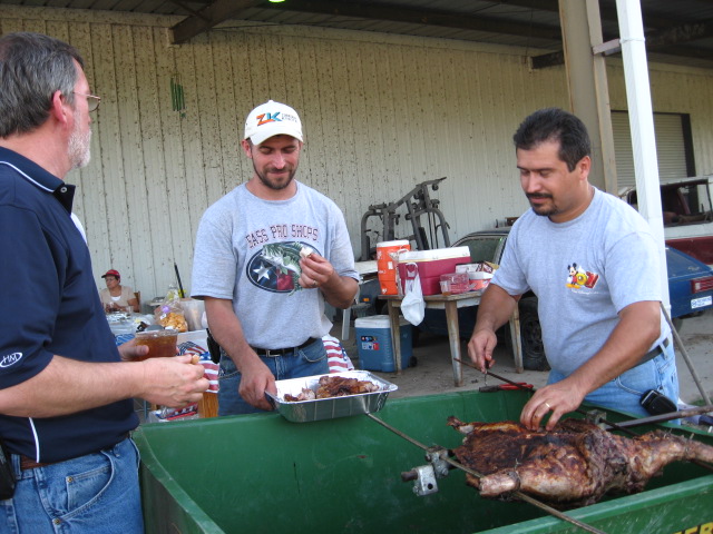 617x456 pixels (130K)